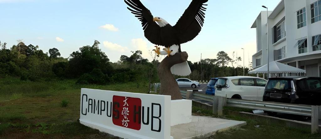 Place2Stay @ Campus Hub كوشنج المظهر الخارجي الصورة
